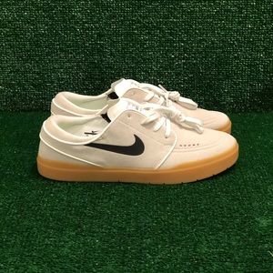 New Nike Stefan Janoski Hyperfeel
